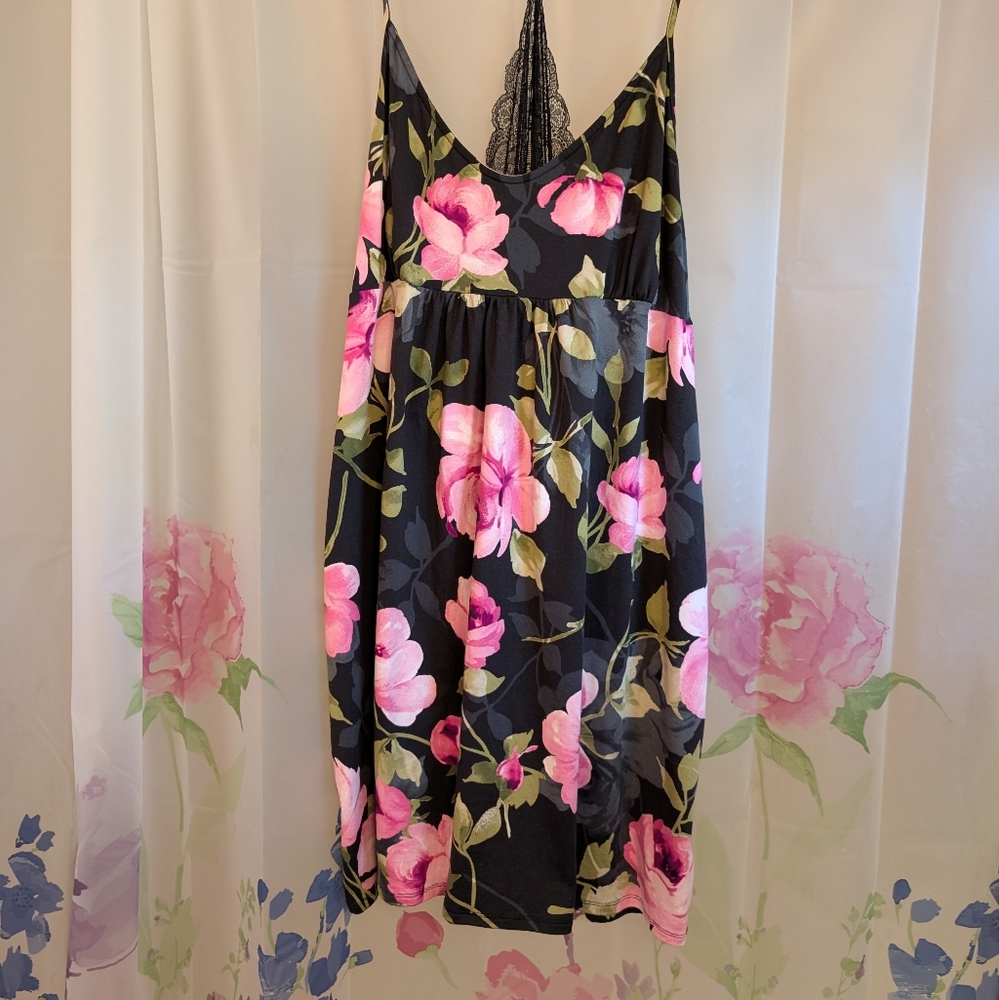 Floral Lace-Back Nightgown